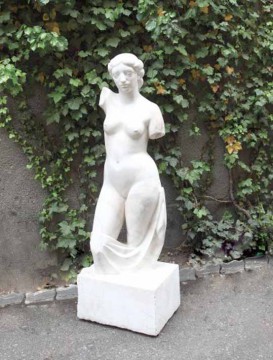 De la Venus la Buddha – licitație între artă clasică și feng shui